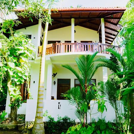 Shadow Surf Bay Hotel Tangalle Eksteriør billede