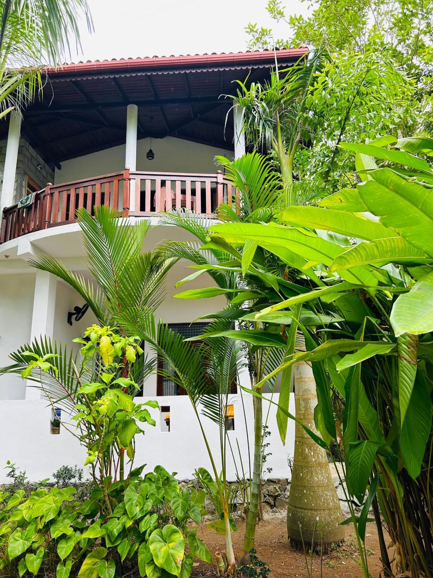 Shadow Surf Bay Hotel Tangalle Eksteriør billede