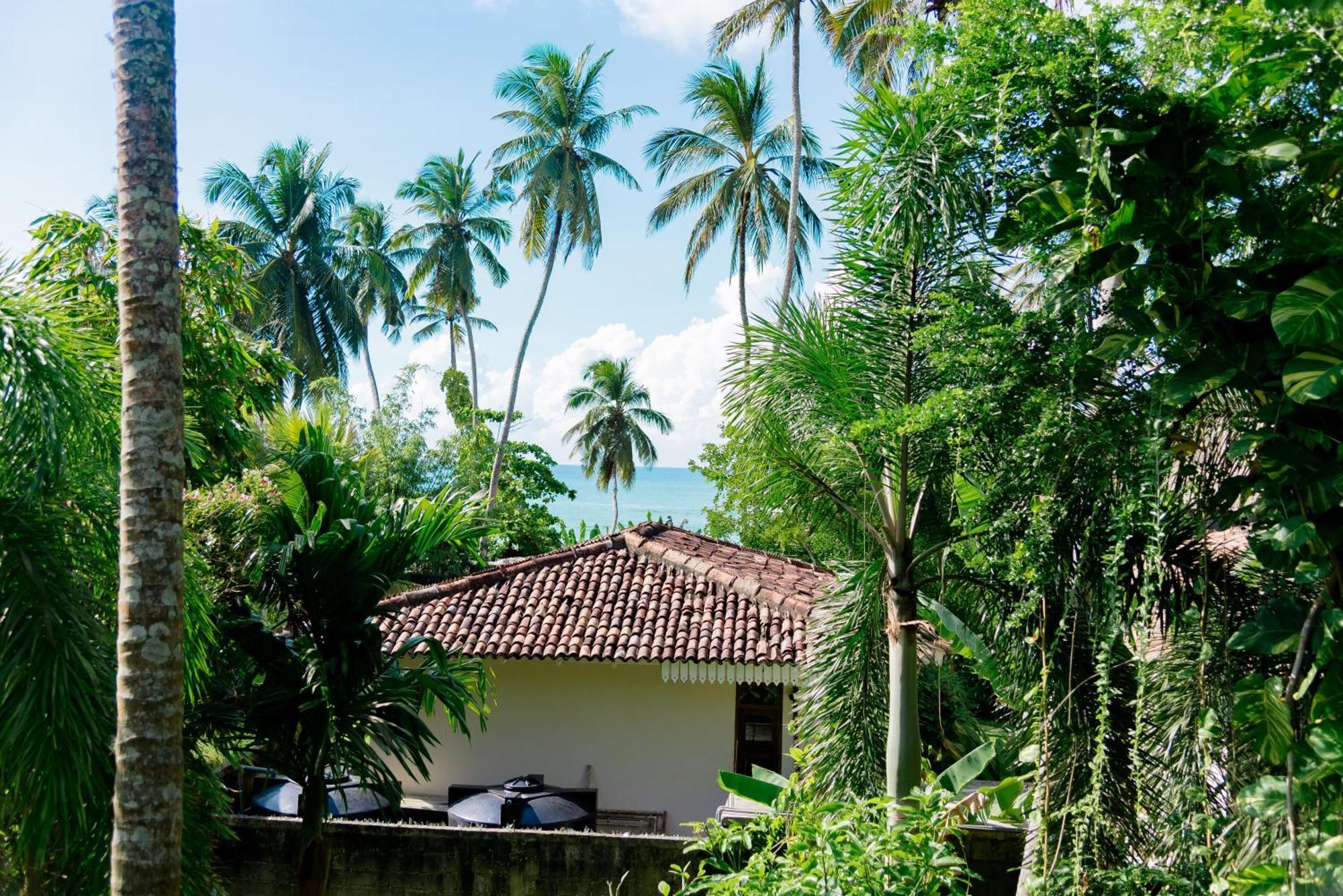 Shadow Surf Bay Hotel Tangalle Eksteriør billede